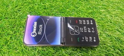 Snexian™ Classic Flip Phone – Retro Vibes. Modern Basics.